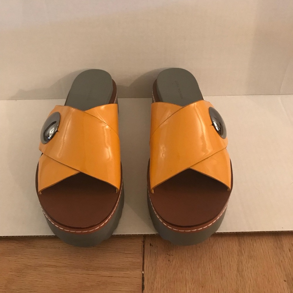 Zara women’s platform sandals